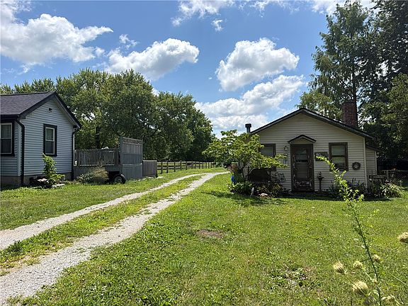 3rd image of 7991 W National Rd