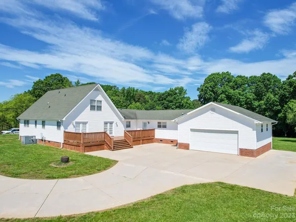 1004 Austin Chaney Rd, Wingate, NC 28174