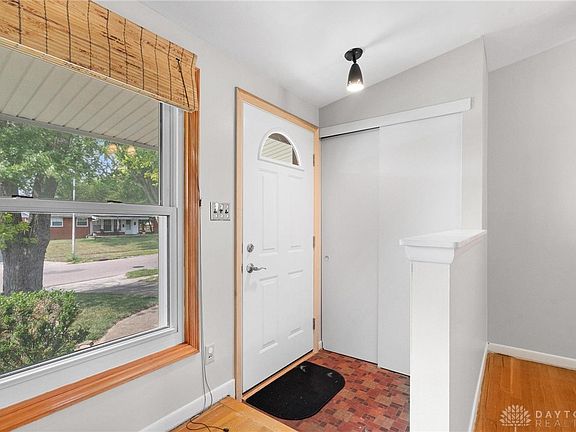 4th image of 3328 Braddock St