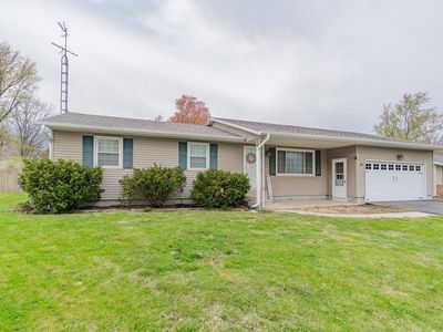 17 McIntyre St, Warrensburg, IL, 62573