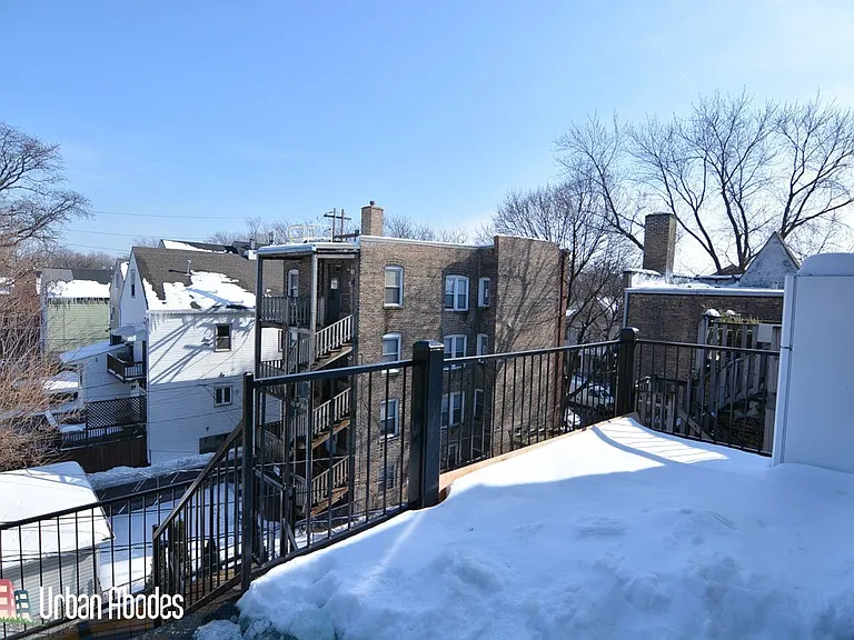 3241 N Damen Ave #3 — Photo 19