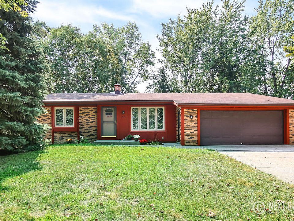 1st image of 1516 Morewood Dr SE