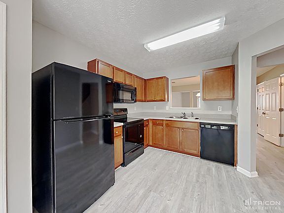 5th image of 8414 Carlington Ln