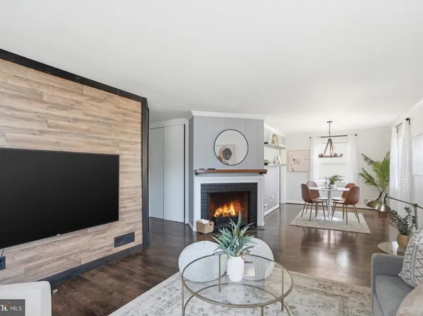 2631 Matthews Dr, Baltimore, MD 21234