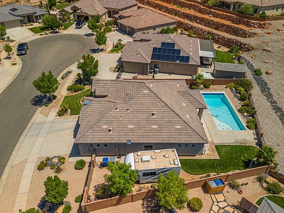 5th image of 756 N Sage Creek Cir