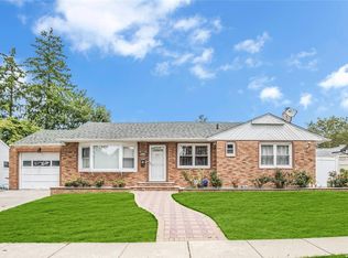 1668 Pershing St, Valley Stream, NY 11580