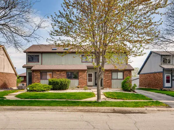 656 Rosner Dr, Roselle, IL 60172
