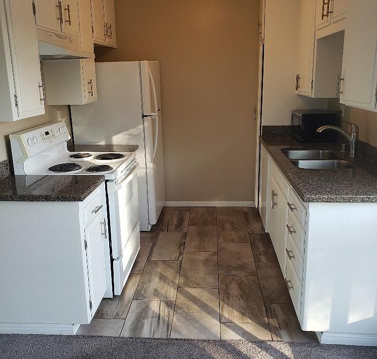 1st image of 2520 Collier Ave APT 2