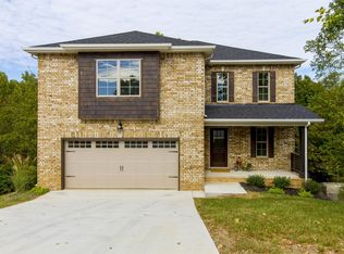 709 Courtland Ave, Clarksville, TN 37043