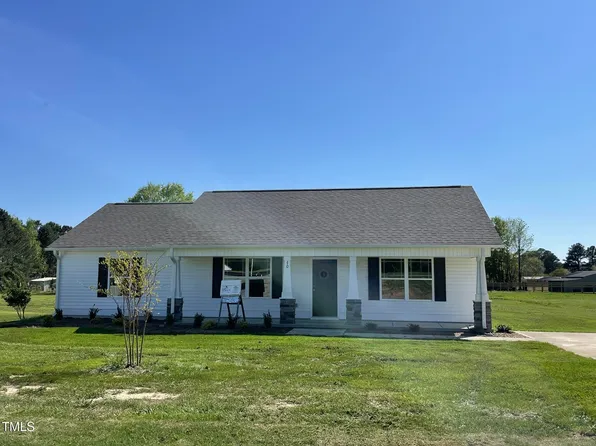 70 Pate Landing Dr, Selma, NC 27576