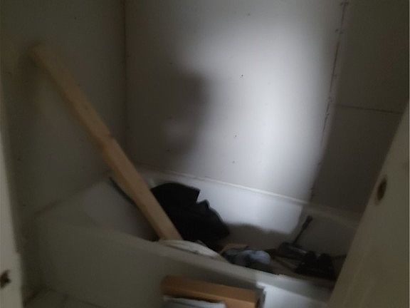 5th image of 2204 Mossycup Ln