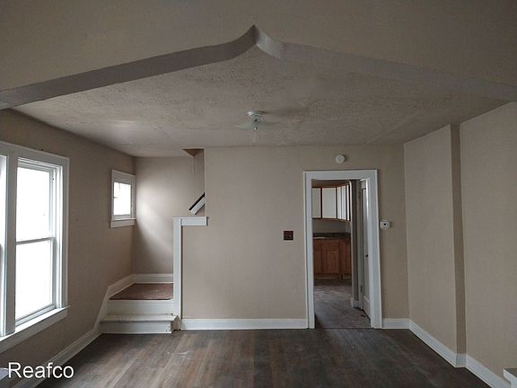 4th image of 1479 Republic Ave