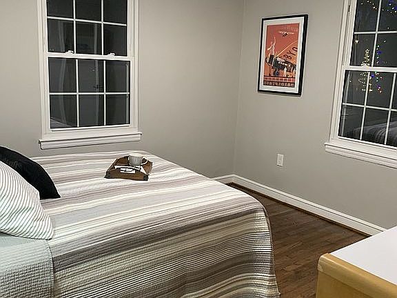 5th image of 148 Hilton St