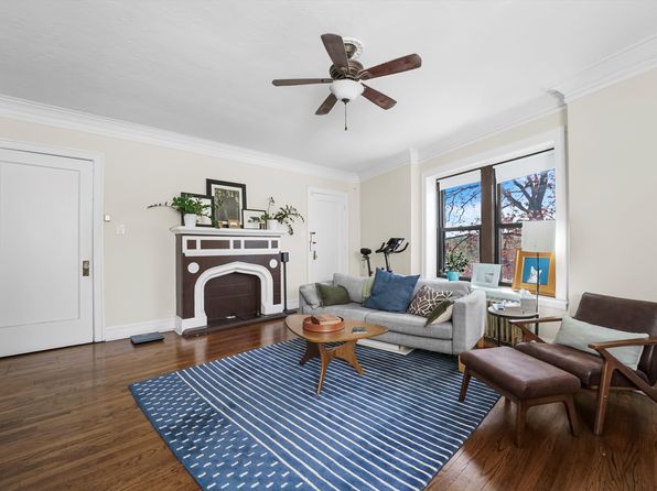 28 Lawton Rd APT 2
