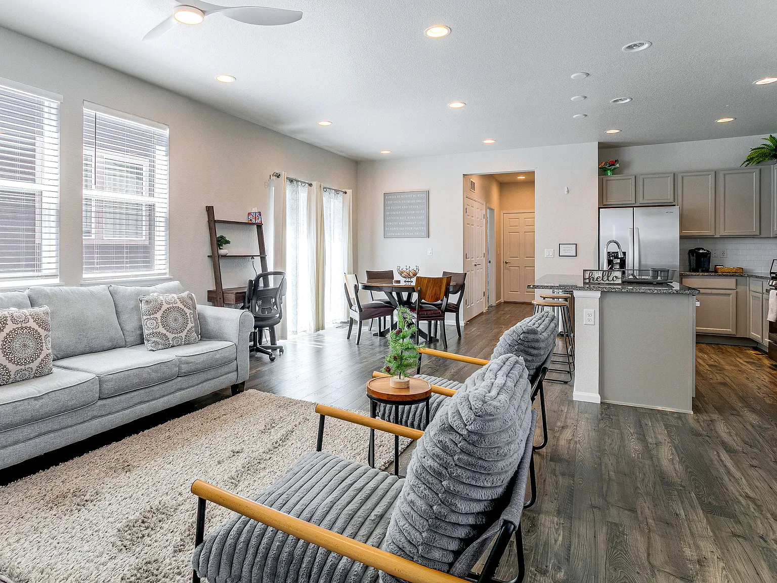 2 bed, 1250 sqft, $3,250 — Photo 4