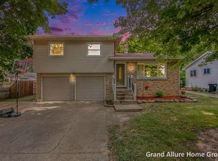 2451 Wilex Ct SW, Wyoming, MI 49519