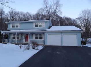 58 Ramblewood Dr, North Chili, NY 14514