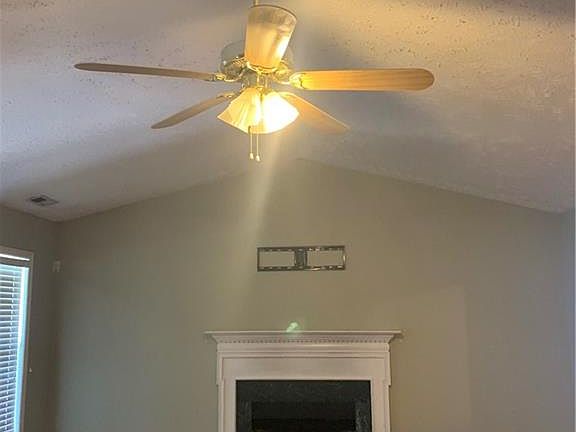 3rd image of 5209 Ballentine St