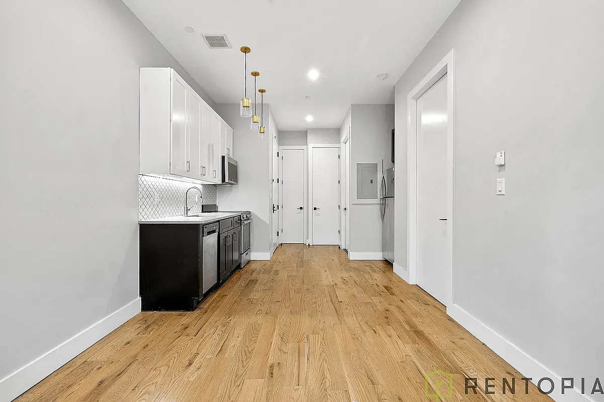 862 Dekalb Avenue — Photo 3