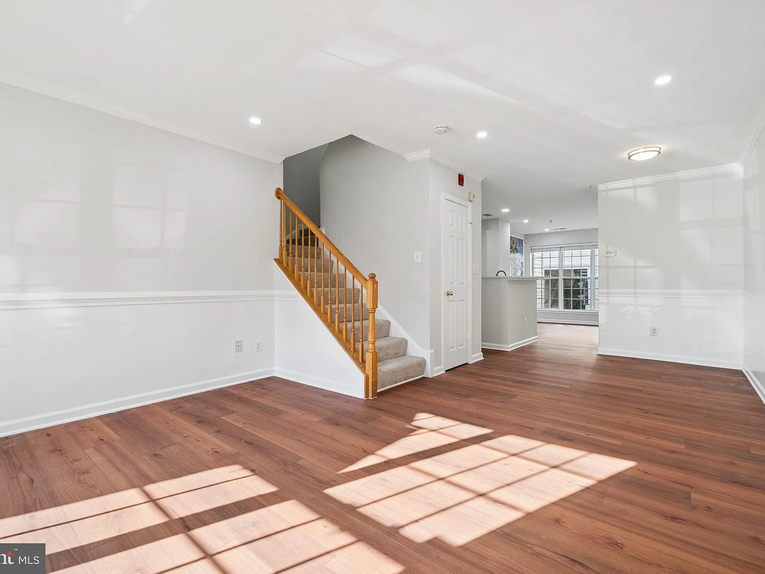 2 bed, 2.5 bath, 1244 sqft, $2,500 — Photo 4