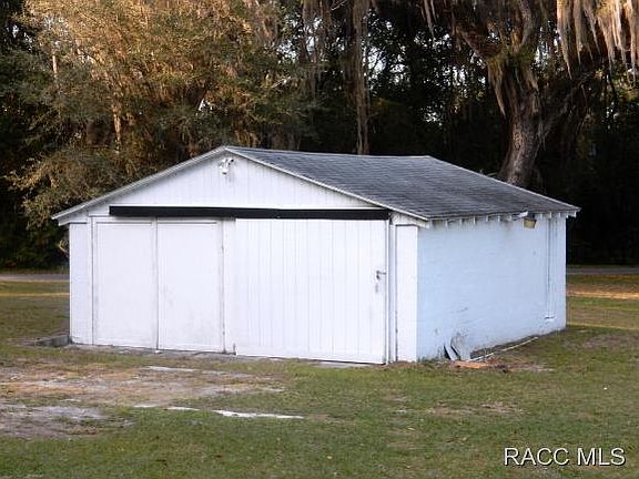 4th image of 8861 E Orange Ave