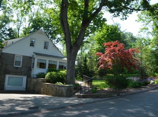 22 Clover Ln, Lincoln park, NJ 07035