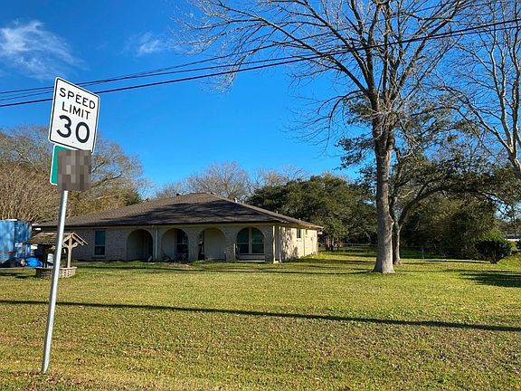 2nd image of 101 Ridge Rd