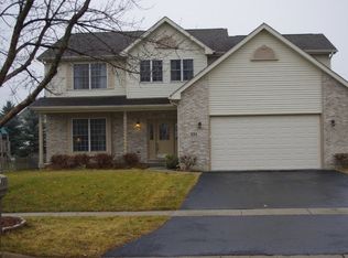 231 Midlane Dr, Crystal Lake, IL 60012