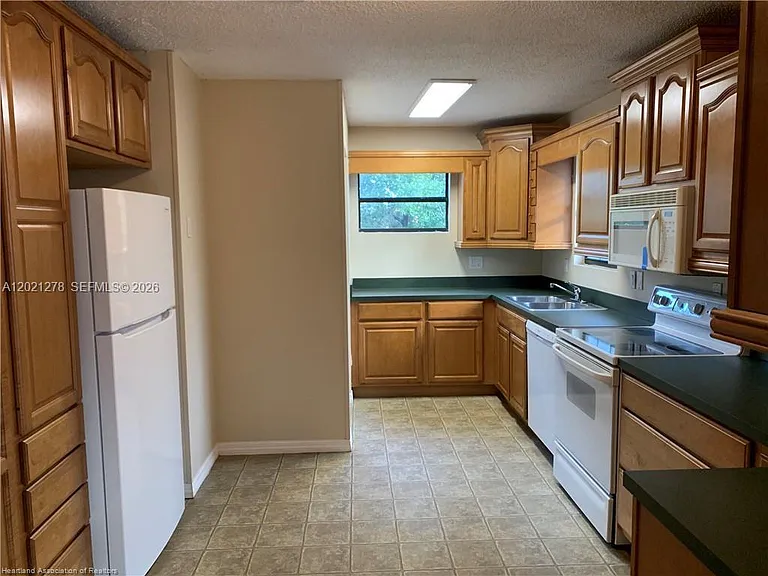 2225 N Unicorn Rd — Photo 18