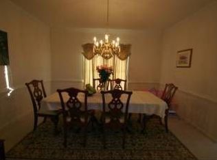 13065 Autumn Willow Dr, Fairfax, VA 22030