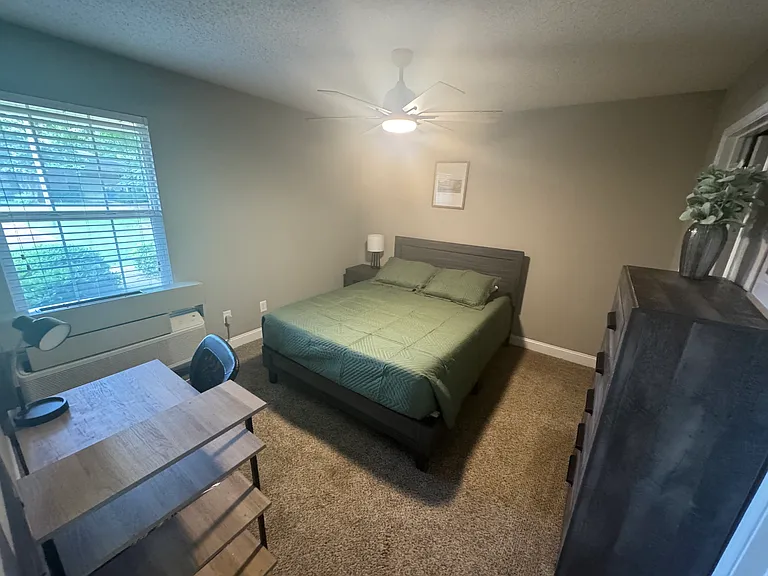 180 W Dublin Dr — Photo 29