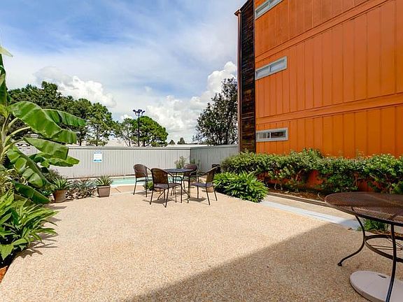 3rd image of 4201 Belvedere St APT 103