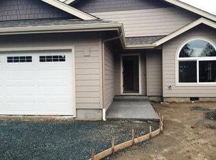 528 SW Leonard St, Grants Pass, OR 97526