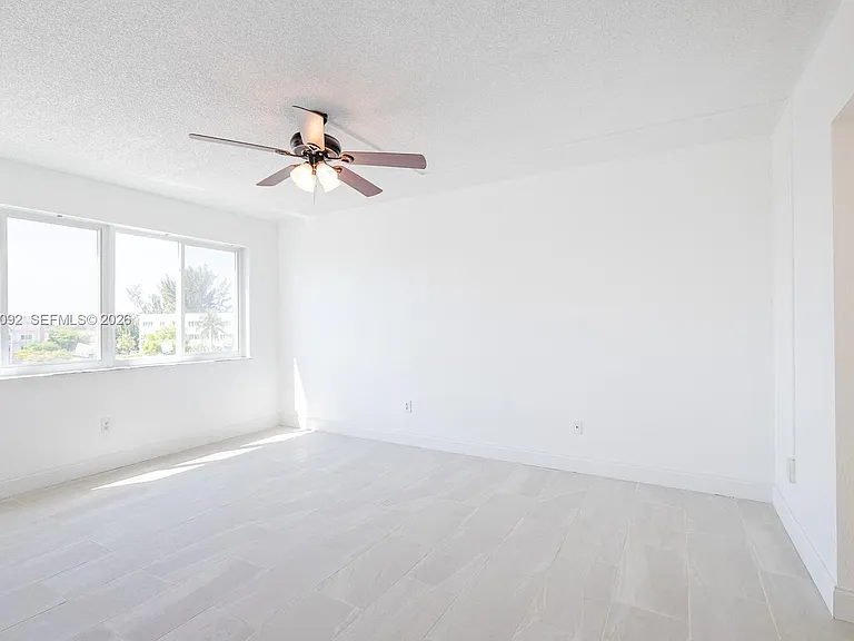 14840 Naranja Lakes Blvd #C4R — Photo 2