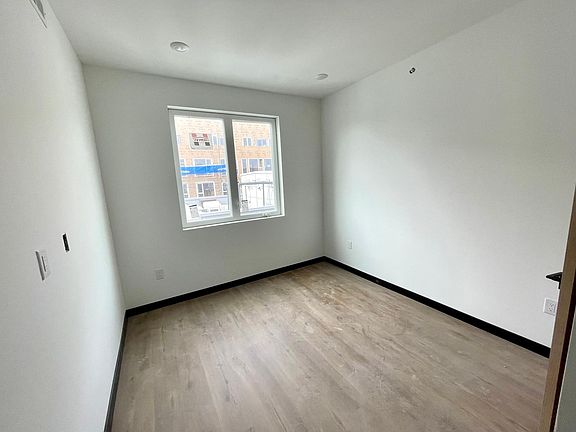 5th image of 1712 N 2nd St #505A