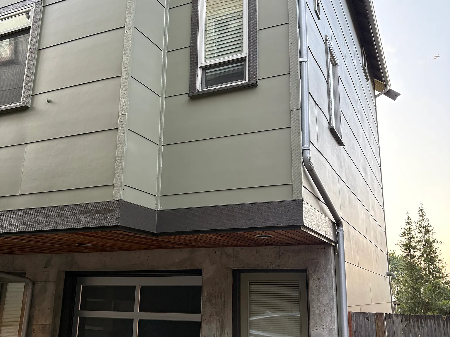2 bed, 1.5 bath, 900 sqft, $3,750 — Photo 2