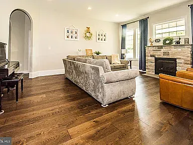 71 Coachman Cir — Photo 6