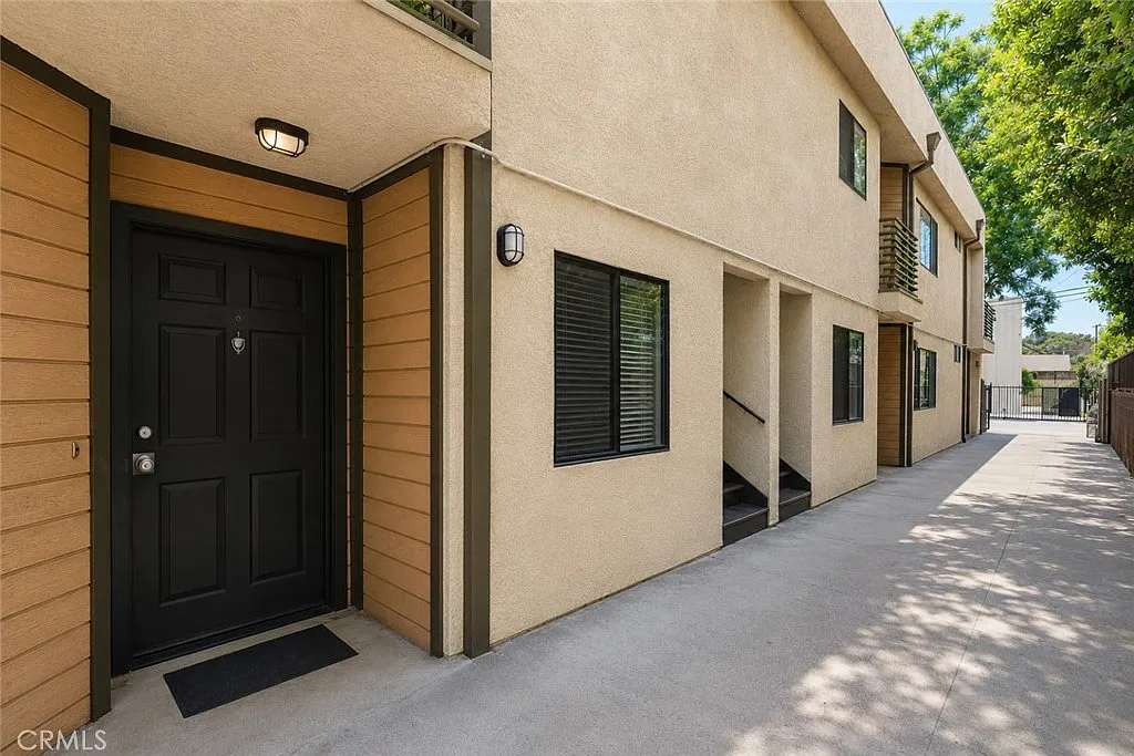 2 bed, 893 sqft, $2,800 — Photo 4