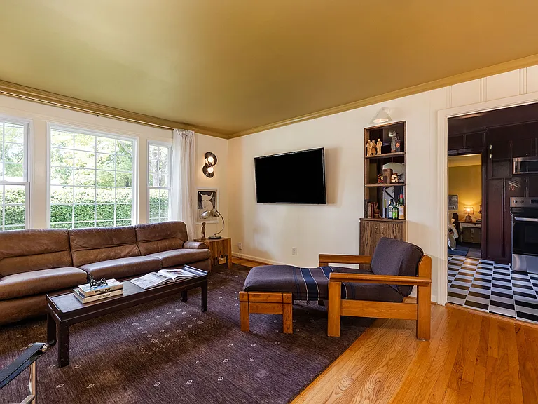 3110 Southlake Dr — Photo 12