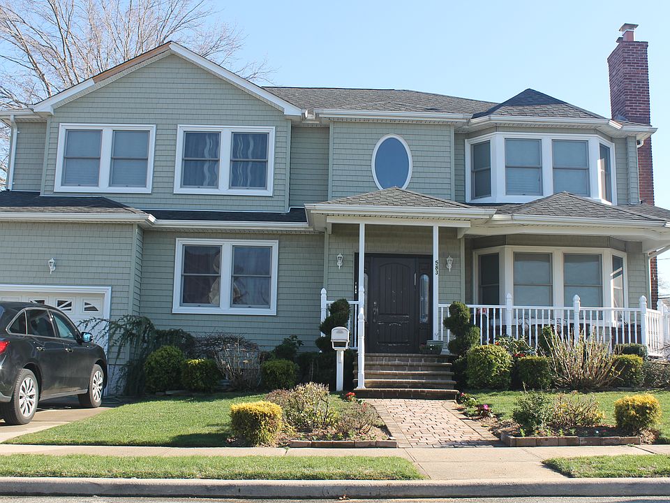 1st image of 583 Knollwood Dr