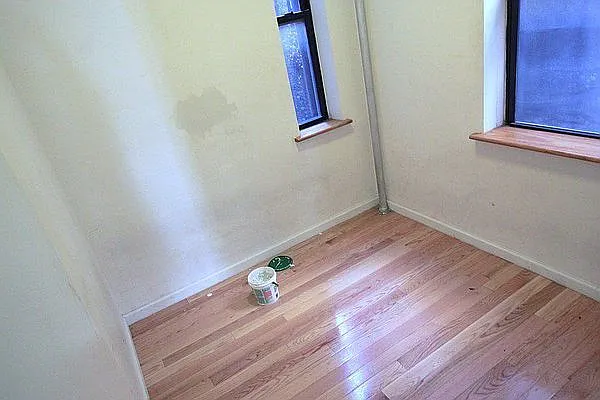 Rented by Jonis Realty | media 9