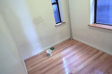 Rented by Jonis Realty