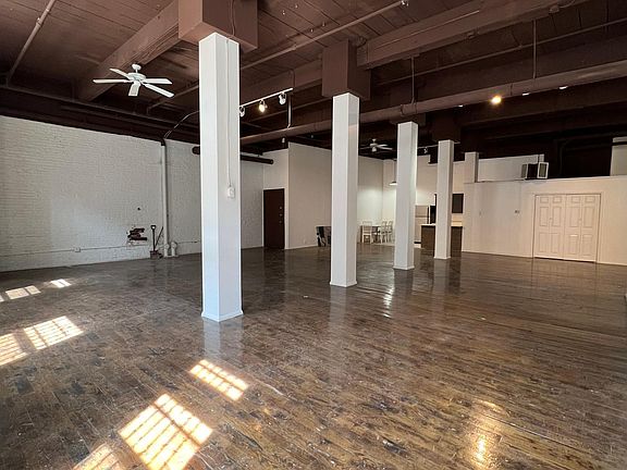 2nd image of 1703 N 6th St #101