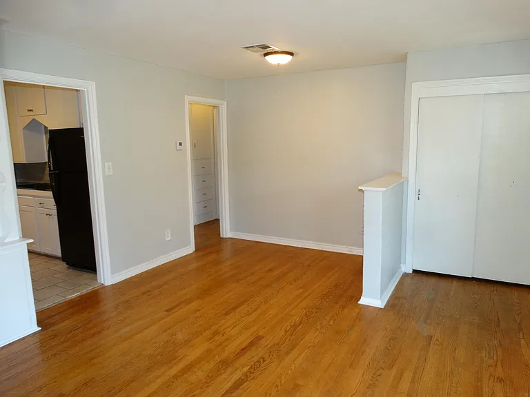 2101 Brighton Ave — Photo 7