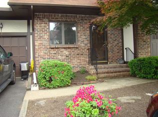 3 Boleyn Ct, Ewing, NJ 08628