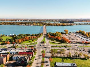 7039 E Jefferson Ave, Detroit, MI 48207