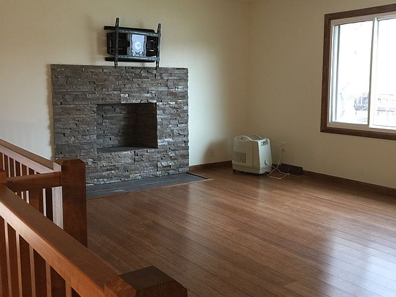 4th image of 6800 Candlewood Cir N
