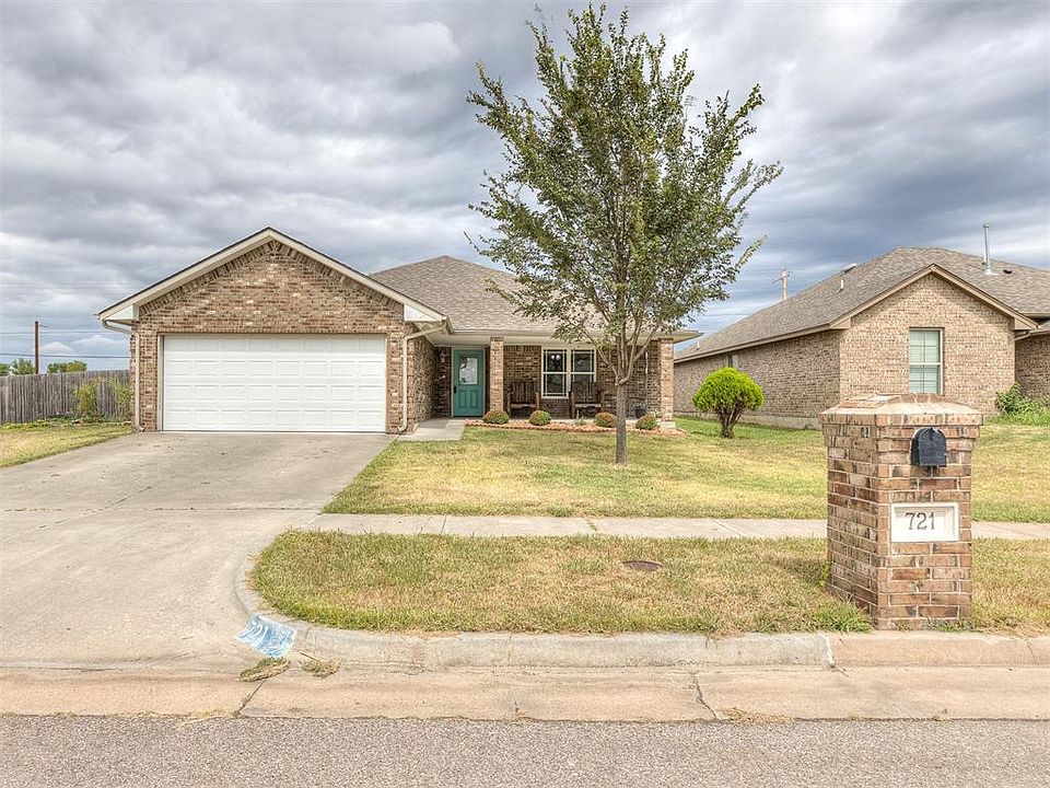 1st image of 721 SW 149th Pl