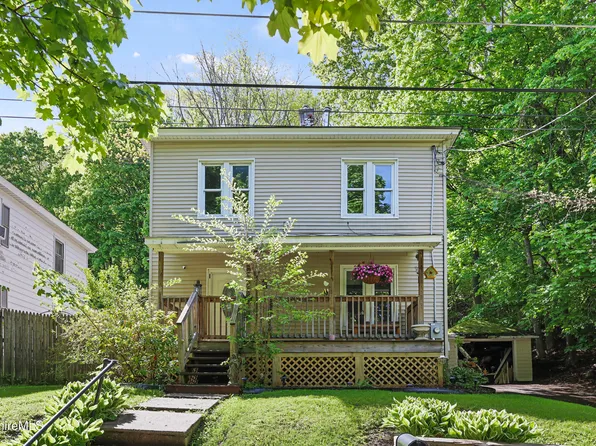 14 Charles St, North Adams, MA 01247