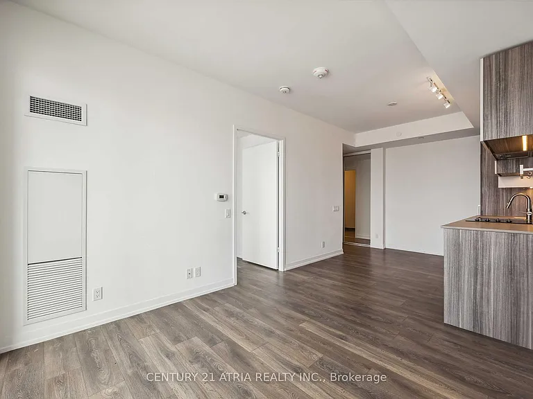 5 Buttermill Ave #2611 — Photo 9